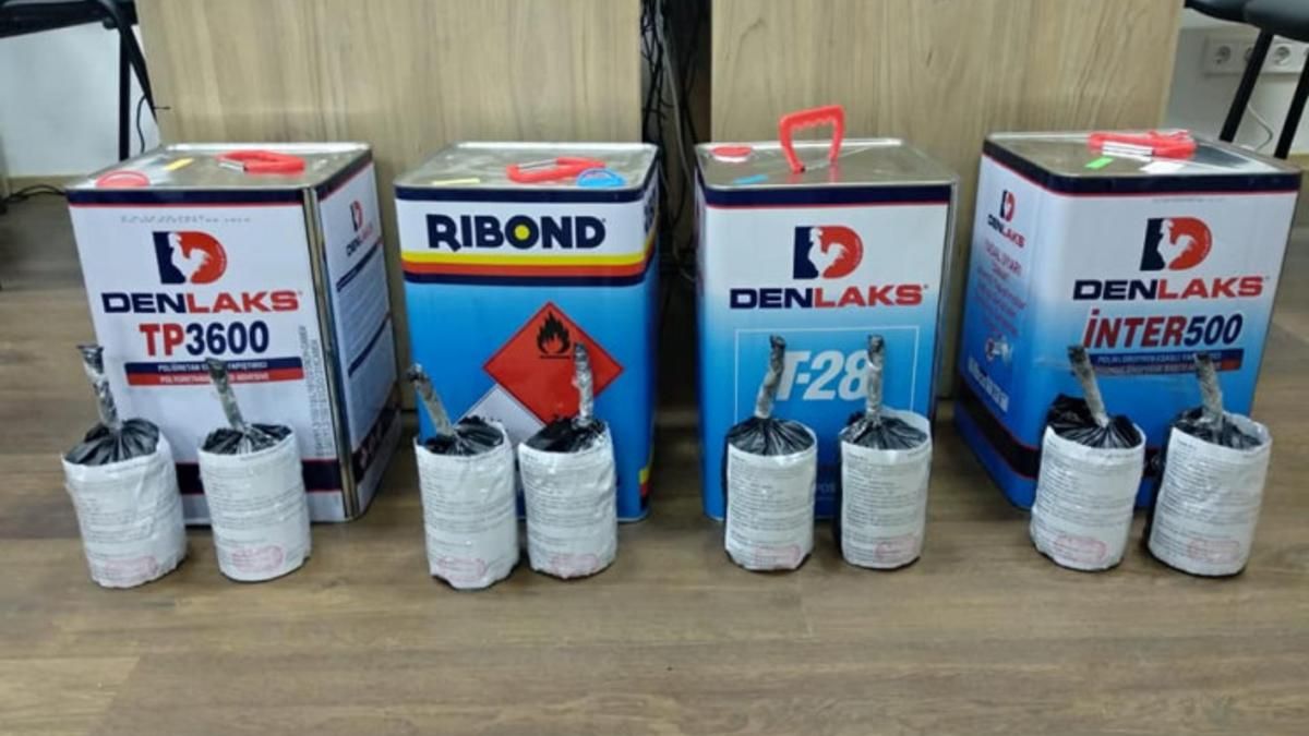 В Україну намагалися завезти майже 4 тонни речовин для виготовлення наркотиків В Україну намагалися завезти майже 4 тонни речовин для виготовлення наркотиків