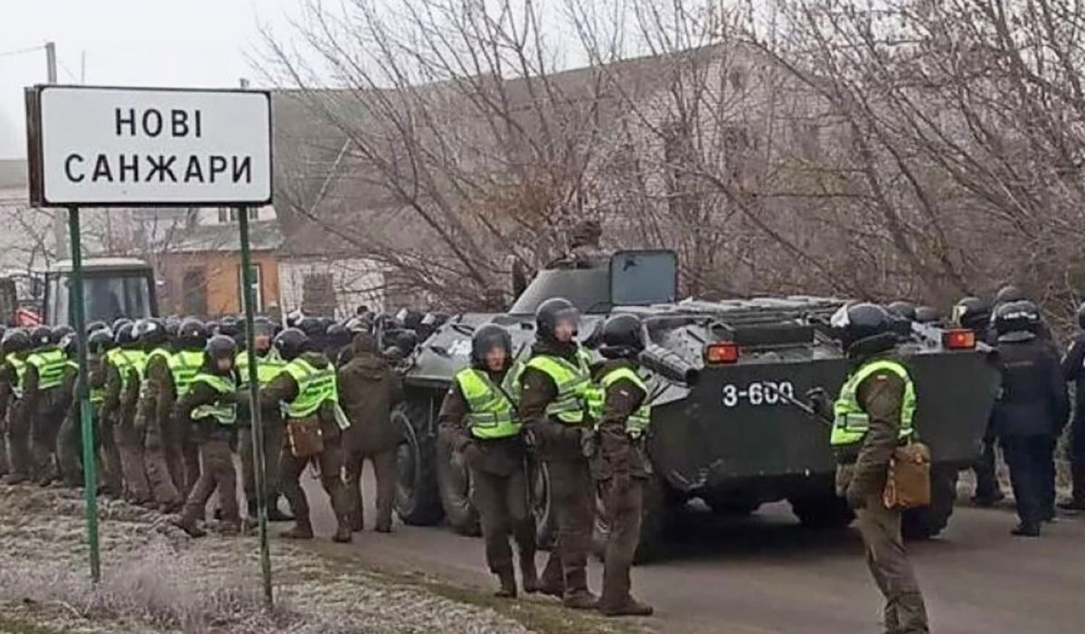 Трое "слуг народа" выехали в Новые Санжары: детали