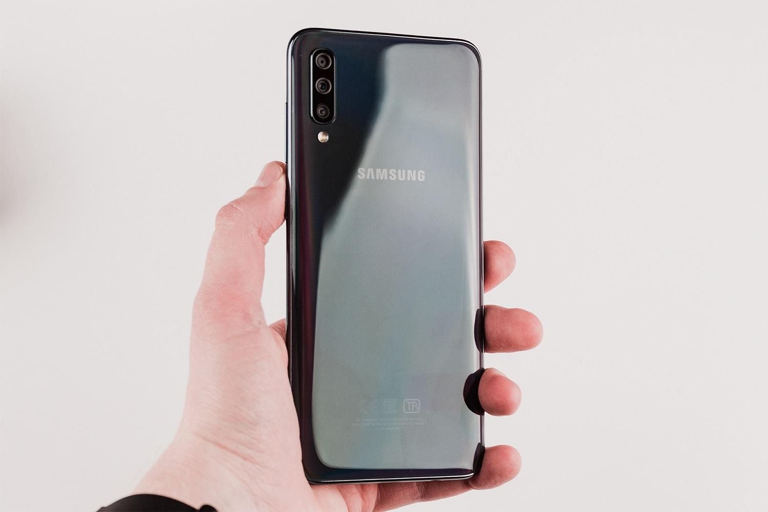 Власники смартфонів Samsung отримали дивне сповіщення: що воно означає Власники смартфонів Samsung отримали дивне сповіщення: що воно означає