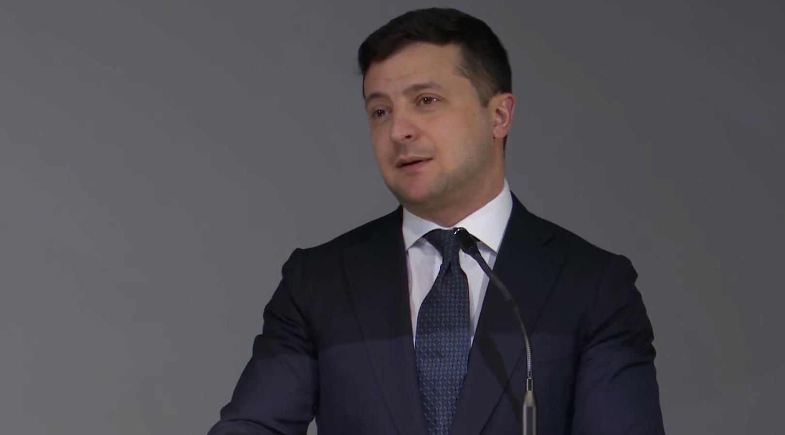 Зеленский о столкновениях в Новых Санжарах: Казалось, что Украина – это Средневековье Зеленский о столкновениях в Новых Санжарах: Казалось, что Украина – это Средневековье