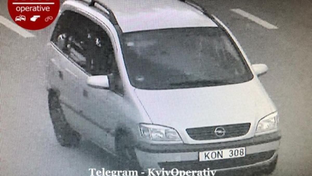 Таксист грабил и выбрасывал посреди дороги пассажиров Таксист грабил и выбрасывал посреди дороги пассажиров