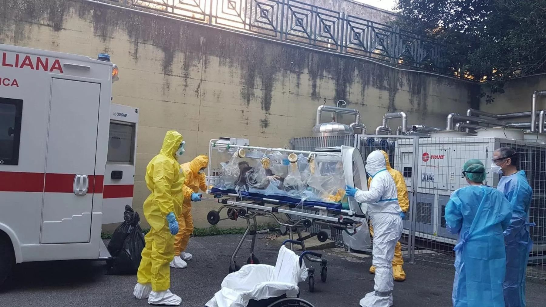 От коронавируса умер уже второй человек в Европе