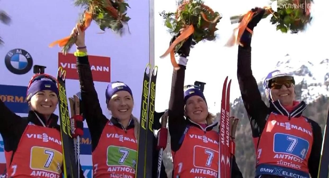 Як нагороджували Україну за бронзу на чемпіонаті світу з біатлону: відео