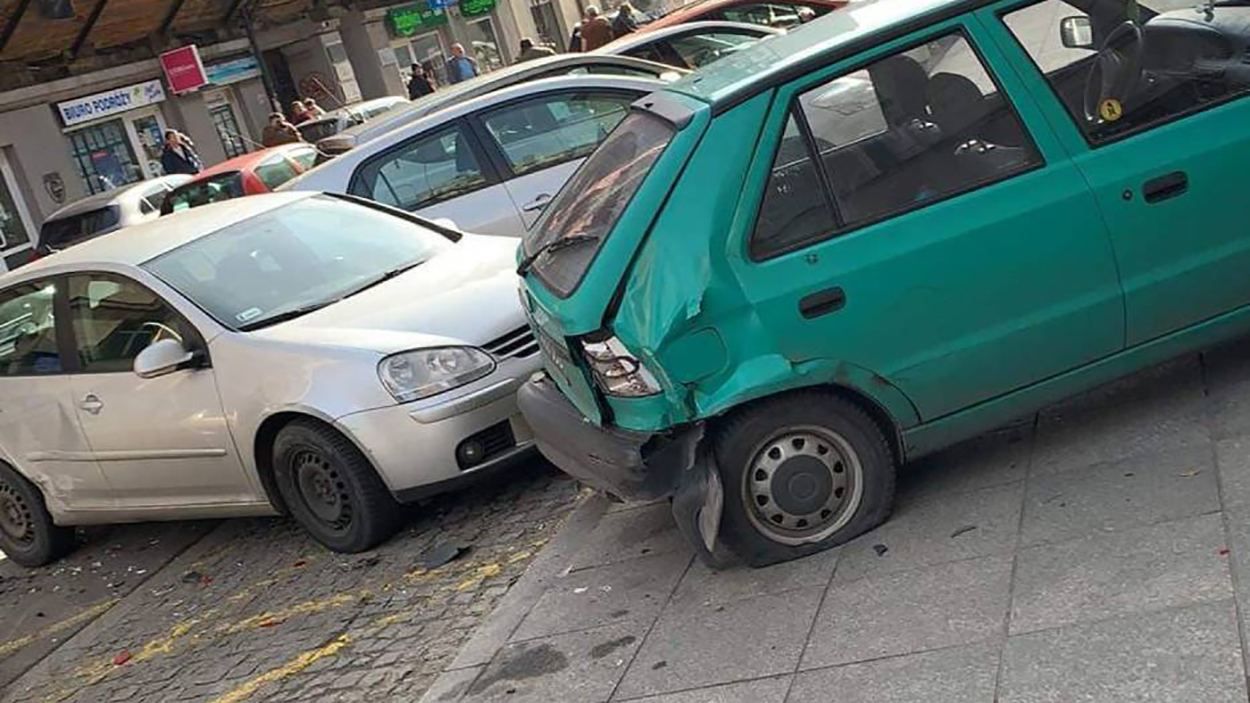 У Польщі п'яний українець протаранив 8 автівок: шокуючі фото