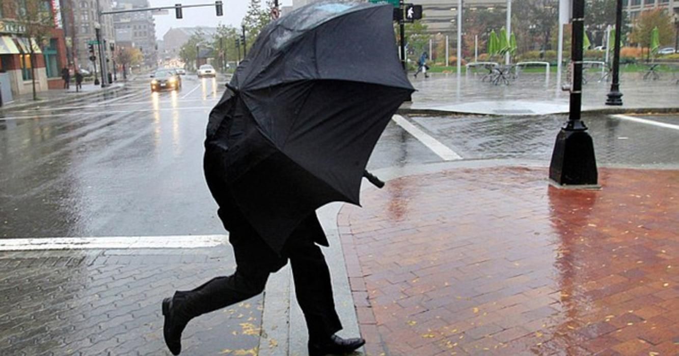 Через негоду в Україні знеструмлено 251 населений пункт: які області постраждали найбільше Через негоду в Україні знеструмлено 251 населений пункт: які області постраждали найбільше