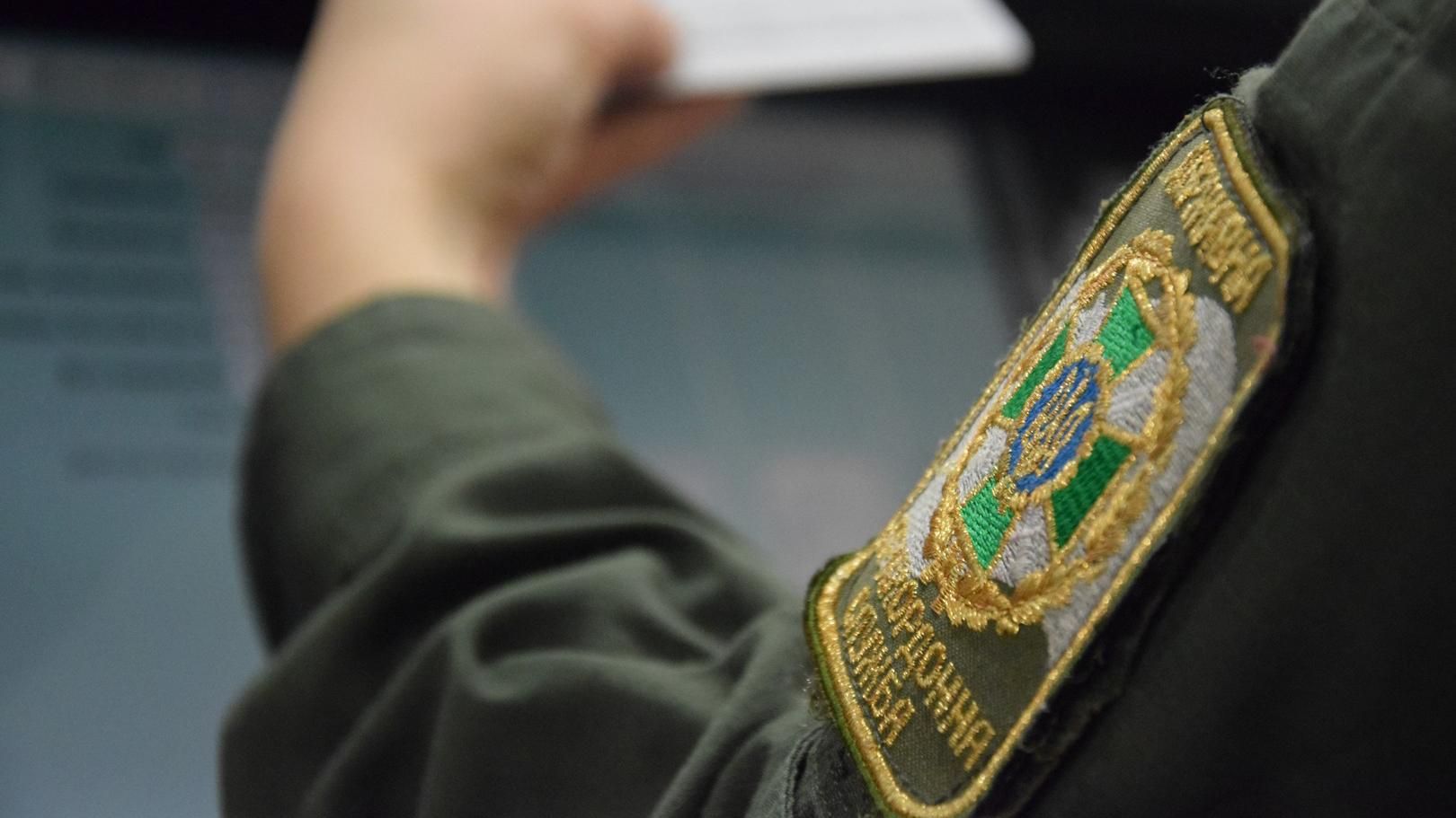 Студент з Нігерії підробив українську візу, щоб вчитись в Харкові Студент з Нігерії підробив українську візу, щоб вчитись в Харкові