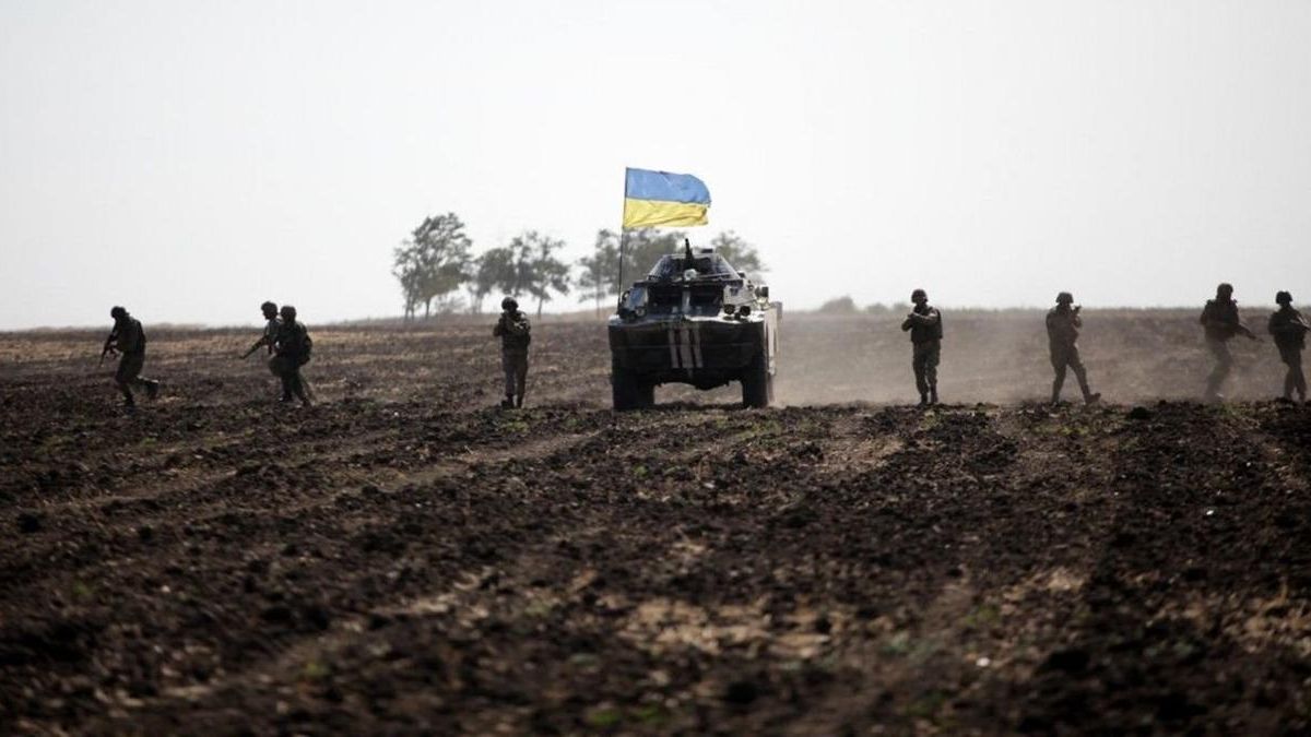 Чи потрібно Україні продовжувати розведення після бою біля Золотого: думка Данілова
