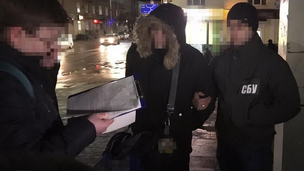 В Житомире киберполицейский требовал взятку в биткоинах В Житомире киберполицейский требовал взятку в биткоинах