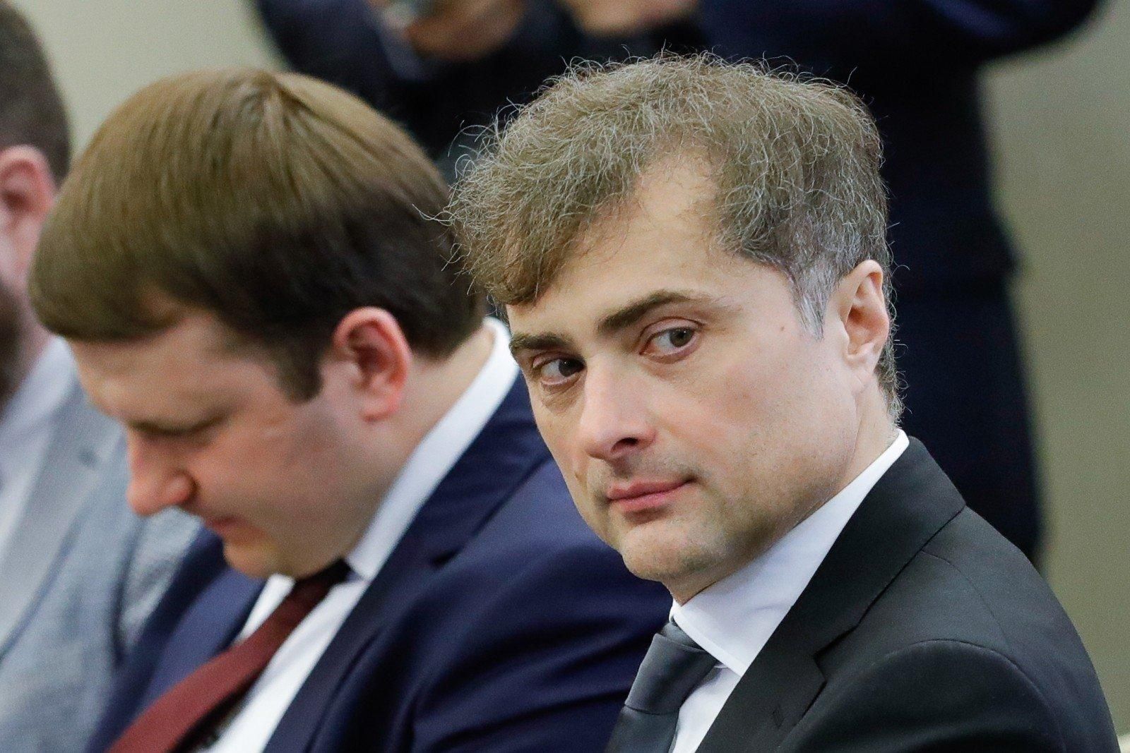 Сурков заявил, что Украины нет и назвал украинцев "хохлами" Сурков заявил, что Украины нет и назвал украинцев "хохлами"