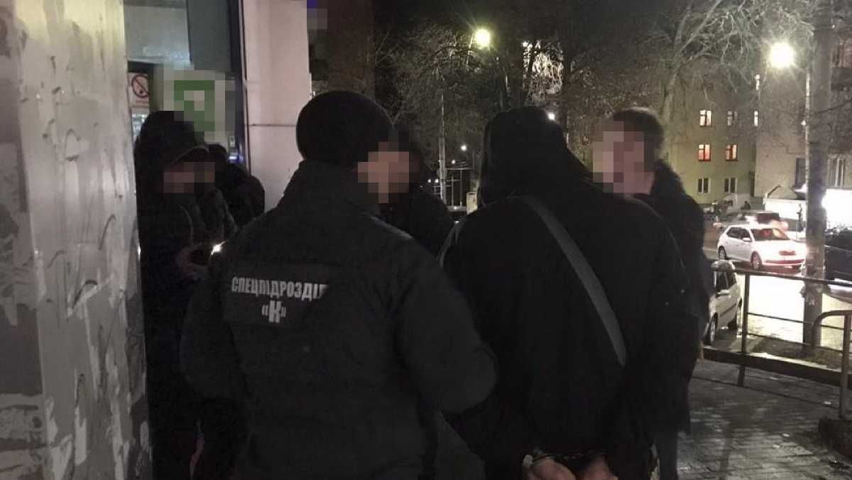 Затримали кіберполіцейського, який вимагав хабар у біткойнах Затримали кіберполіцейського, який вимагав хабар у біткойнах