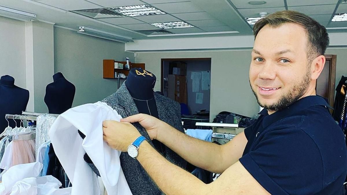 Андре Тан назвал главные ошибки невысоких девушек в выборе одежды: видео