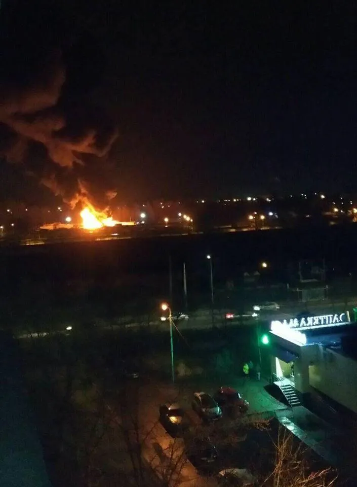 пожежа на Троєщині 26 лютого фото Київ пожежа на Троєщині 26 лютого фото Київ