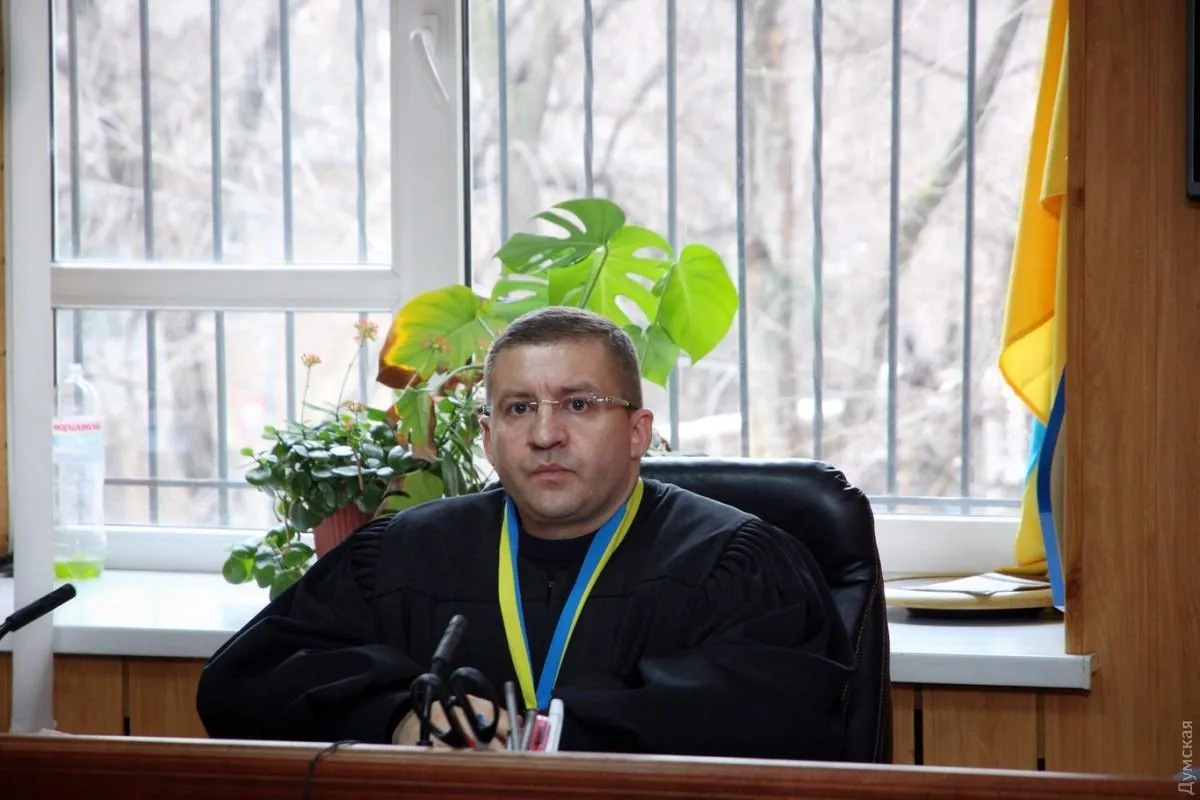 суддя іванов суддя іванов