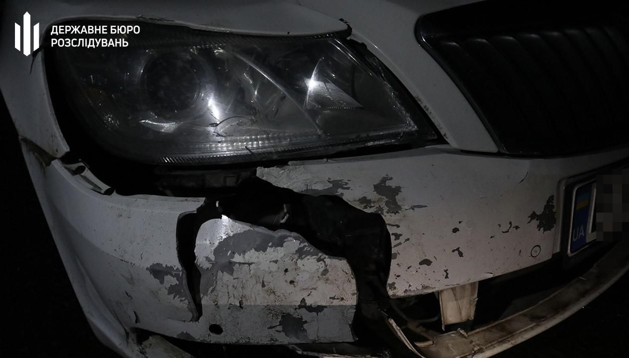 Полицейский насмерть сбил велосипедистку на Хмельнитчине: фото с места ДТП Полицейский насмерть сбил велосипедистку на Хмельнитчине: фото с места ДТП