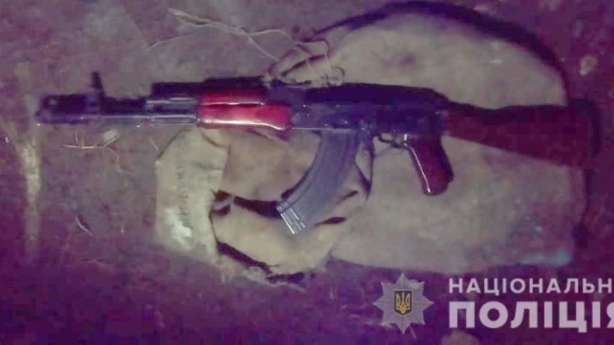 Чоловік відкрив стрілянину з автомата на Черкащині: його шукали добу