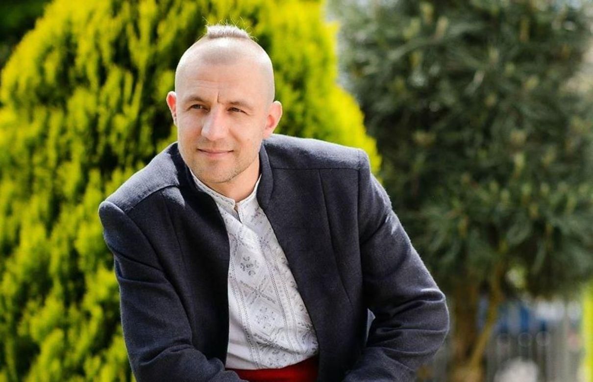 Михаил Гаврилюк работает таксистом – фото Михаил Гаврилюк работает таксистом – фото