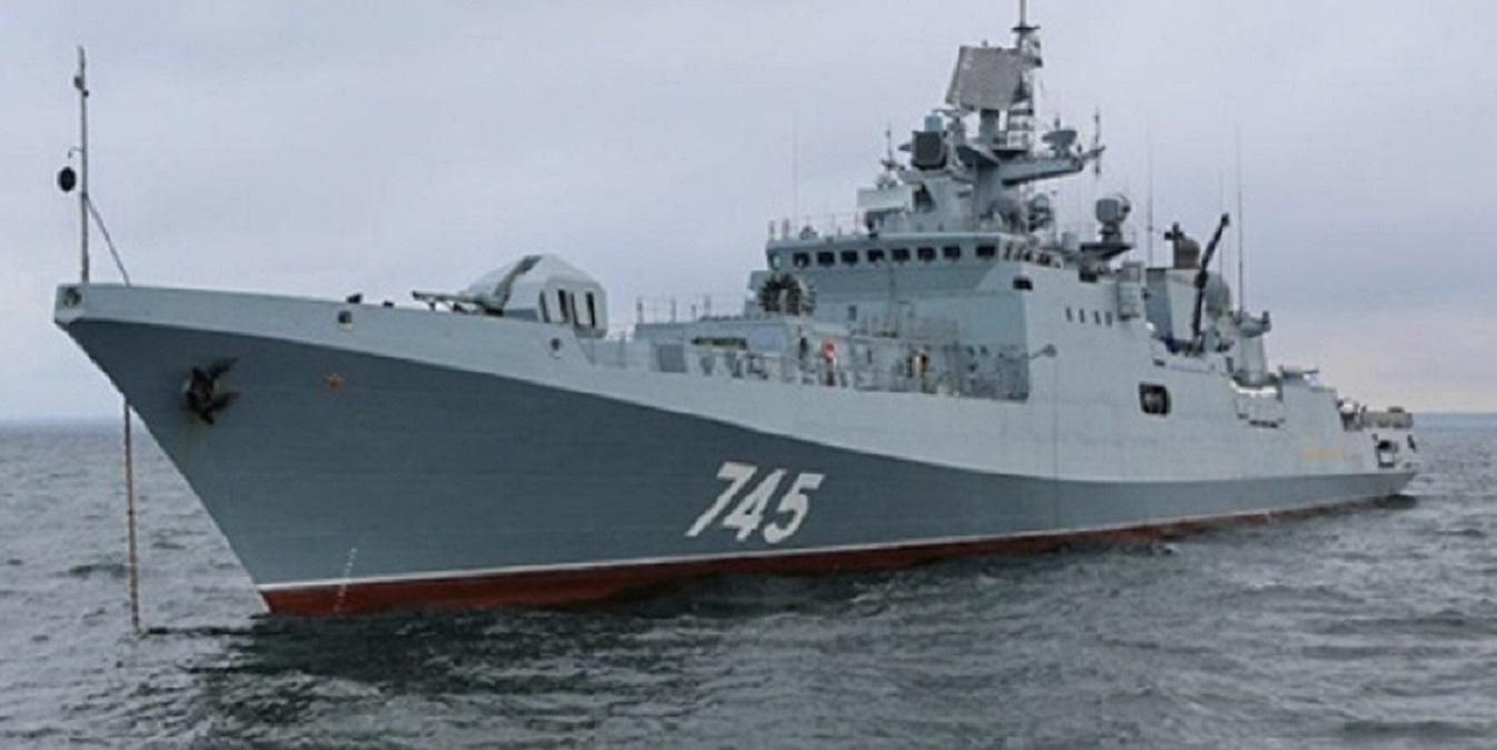Два российских фрегата с крылатыми ракетами пересекли Босфор и направляются в Сирию