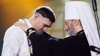 Прости мене Всевишній, ой прости: Усик причастився в Онуфрія у Прощену неділю