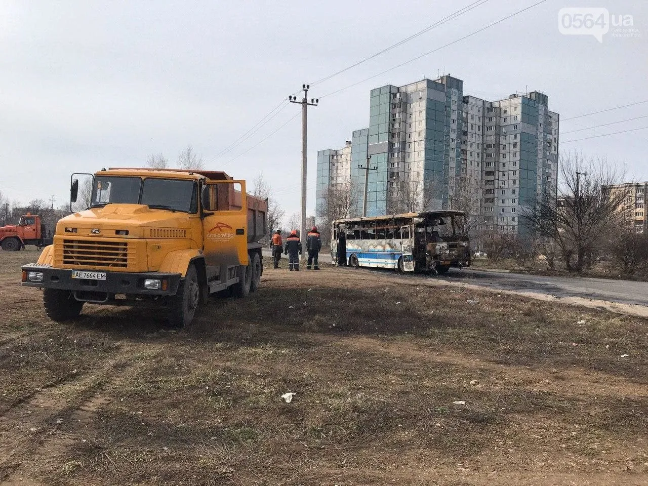 Автобус постраждалі пожежа