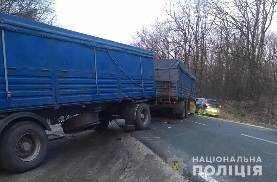 вантажівка легковик загиблі