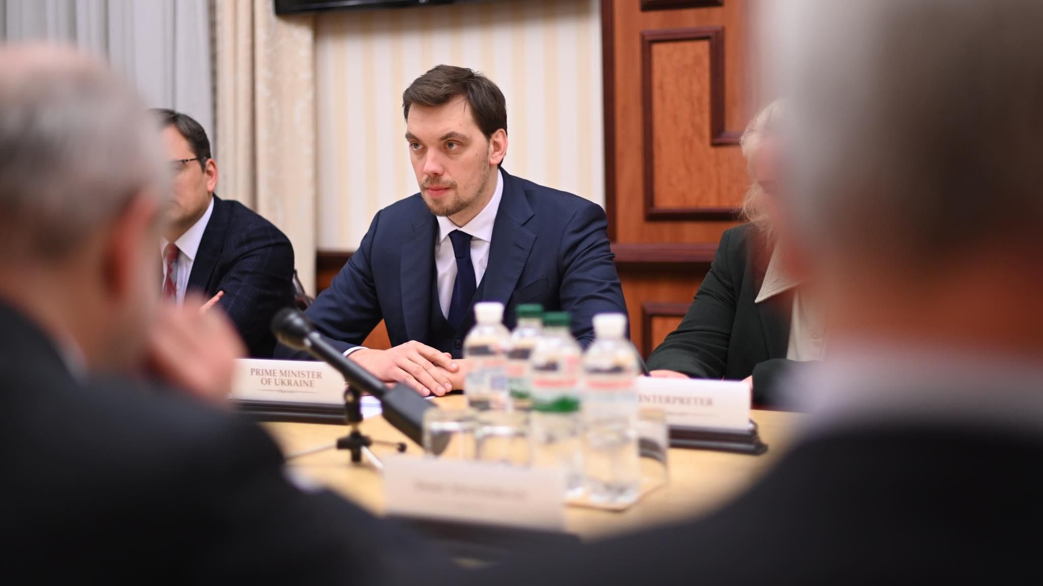 Відставка Гончарука: він залишиться в команді "Слуги народу" Відставка Гончарука: він залишиться в команді "Слуги народу"