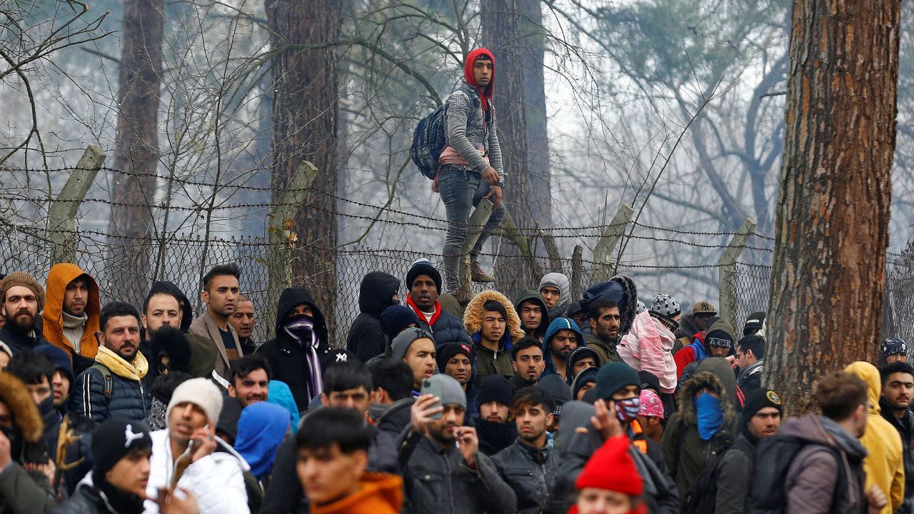 Мигранты на граинце с Грецией Мигранты на граинце с Грецией