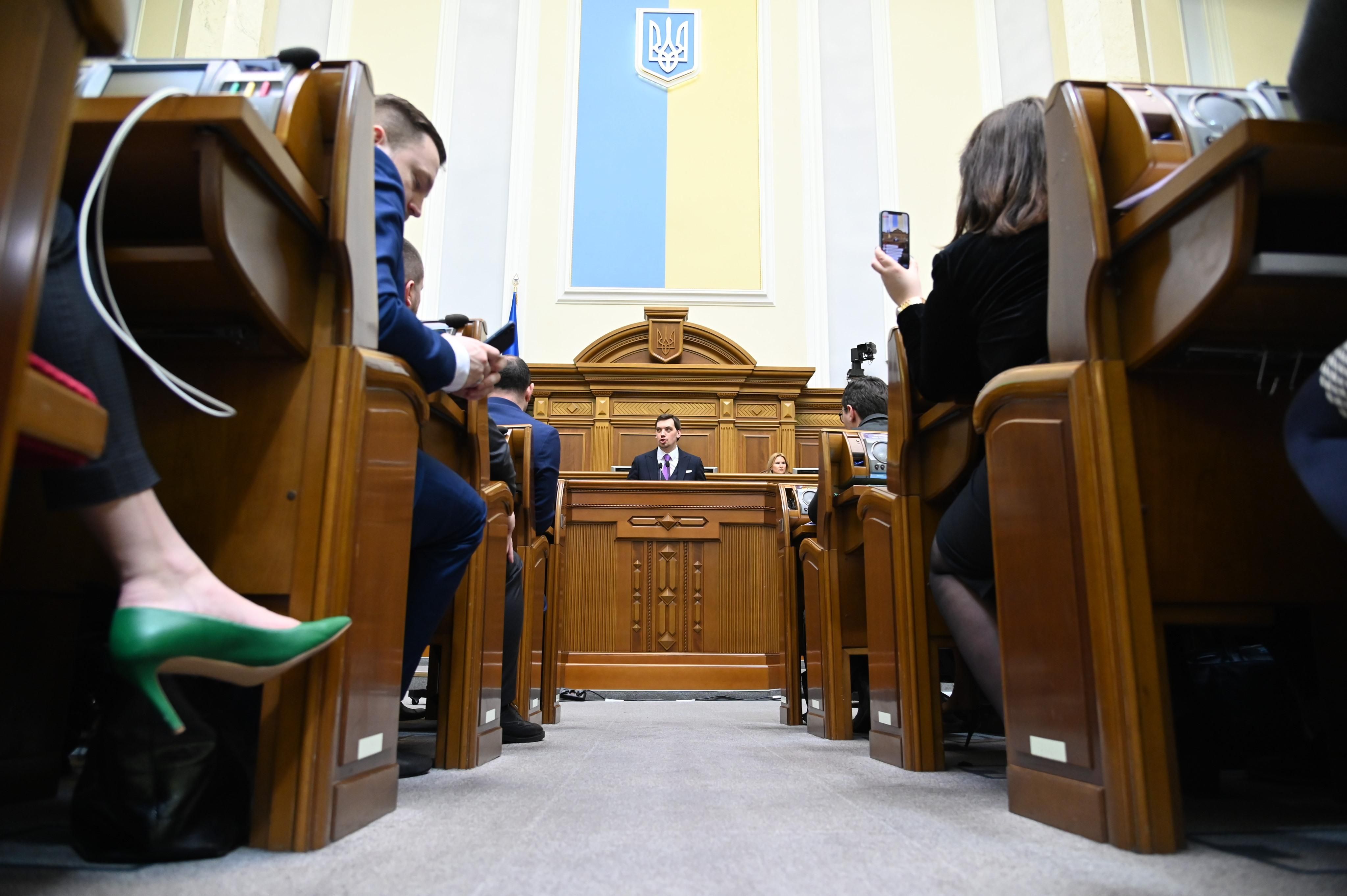 Зеленскому выгодна "канализация" негатива, – политэксперт об отставке правительства Зеленскому выгодна "канализация" негатива, – политэксперт об отставке правительства