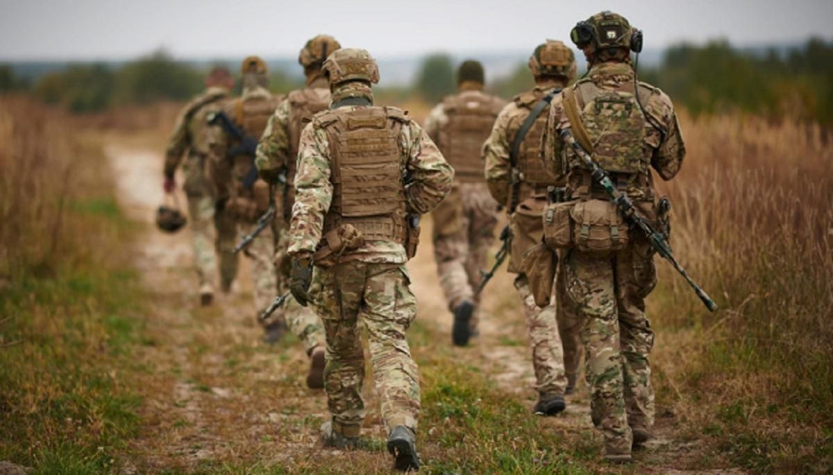 Бойовики з мінометів і гранатометів гатили по українських позиціях, поранено 4 бійців Бойовики з мінометів і гранатометів гатили по українських позиціях, поранено 4 бійців