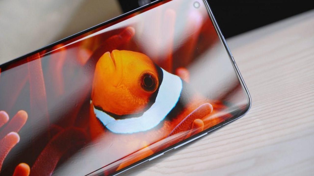 Обновление MIUI 11 ломает смартфоны Xiaomi Mi10 Обновление MIUI 11 ломает смартфоны Xiaomi Mi10