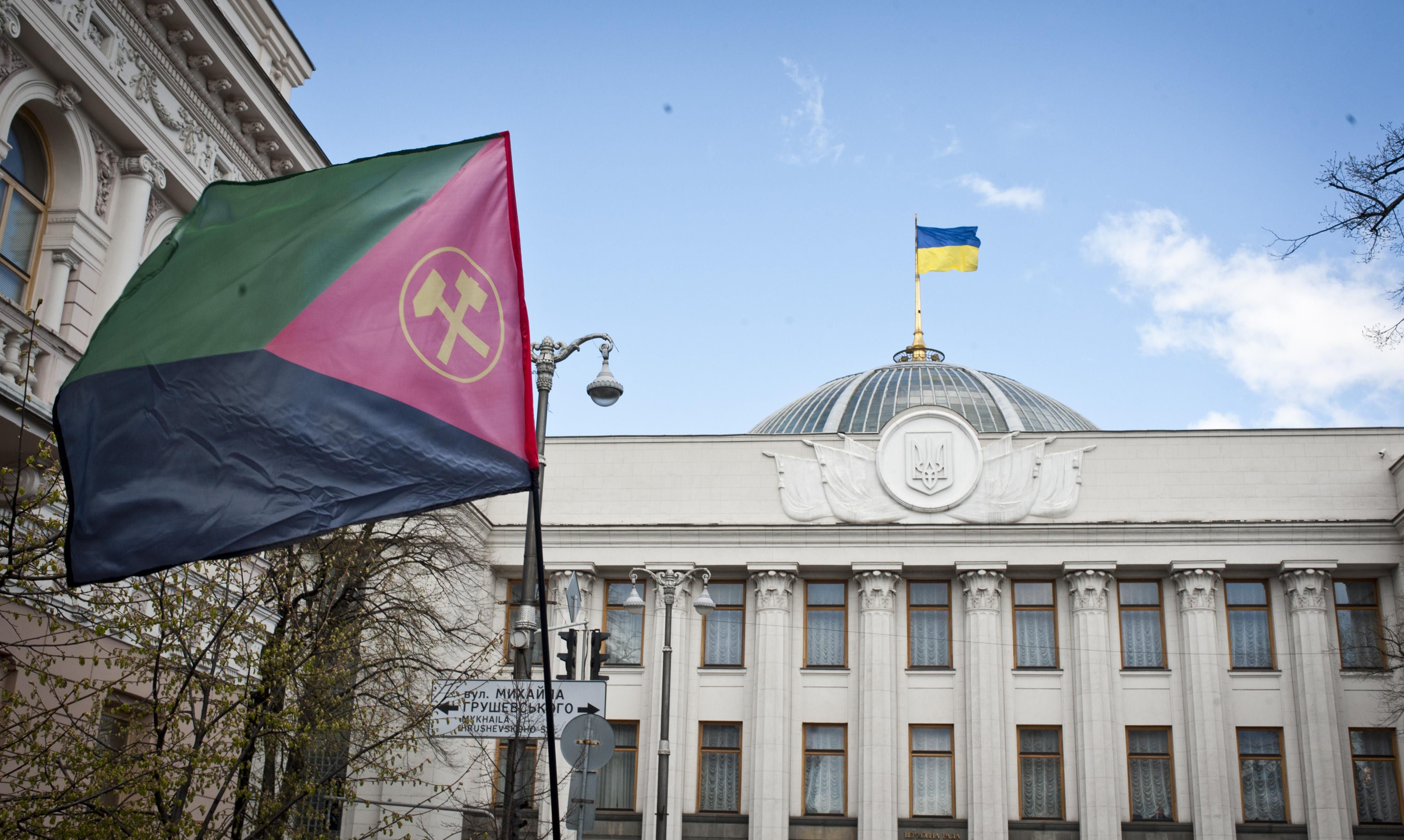 Шахтерам выплатят все долги по зарплате в течение двух месяцев, – новый премьер Шахтерам выплатят все долги по зарплате в течение двух месяцев, – новый премьер