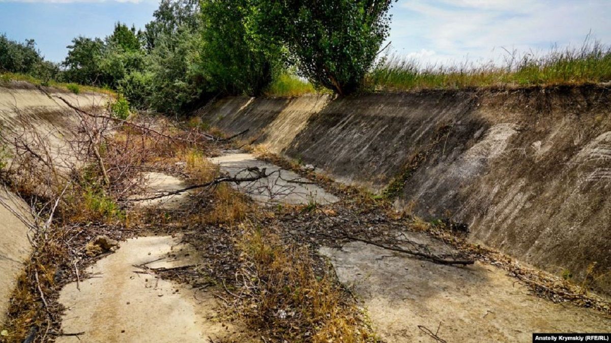 Новое украинское правительство выступает за поставку воды в Крым