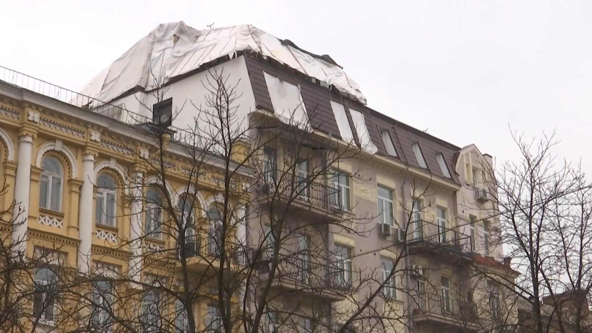 Супруги-бизнесмены достроили этаж в историческом здании Киева: разгорелся скандал