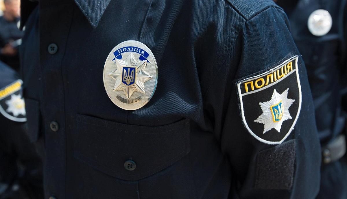 В Одессе трое полицейских похитили женщину прямо у отделения