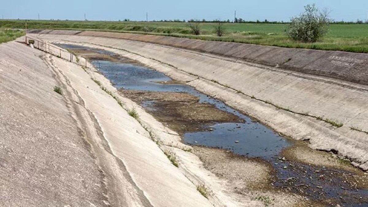 Постачання води у Крим – одна з умов Путіна для завершення війни на Донбасі, – ЗМІ Постачання води у Крим – одна з умов Путіна для завершення війни на Донбасі, – ЗМІ