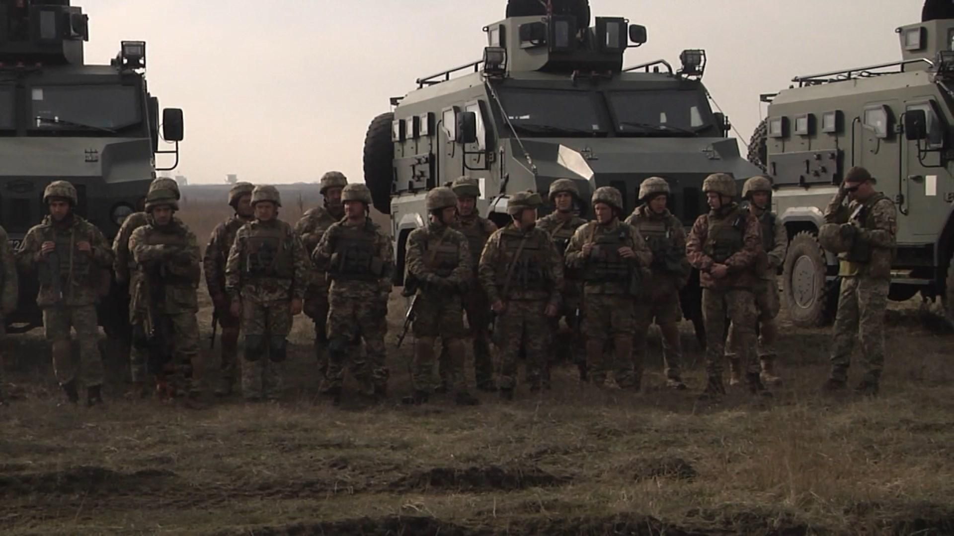 Под Николаевом прошли мощные учения морской пехоты: фото и видео Под Николаевом прошли мощные учения морской пехоты: фото и видео