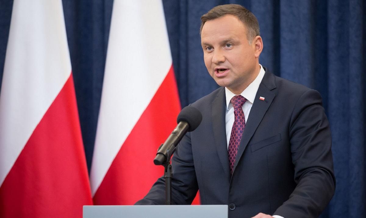 Президент Польши подписал спецзакон по борьбе с коронавирусом