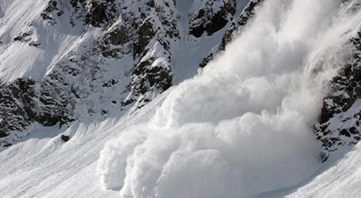 В Альпах сошли две лавины: погибли по меньшей мере 6 человек В Альпах сошли две лавины: погибли по меньшей мере 6 человек