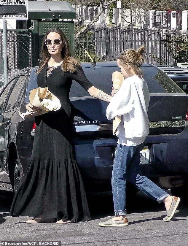 Анджеліна Джолі Анджеліна Джолі