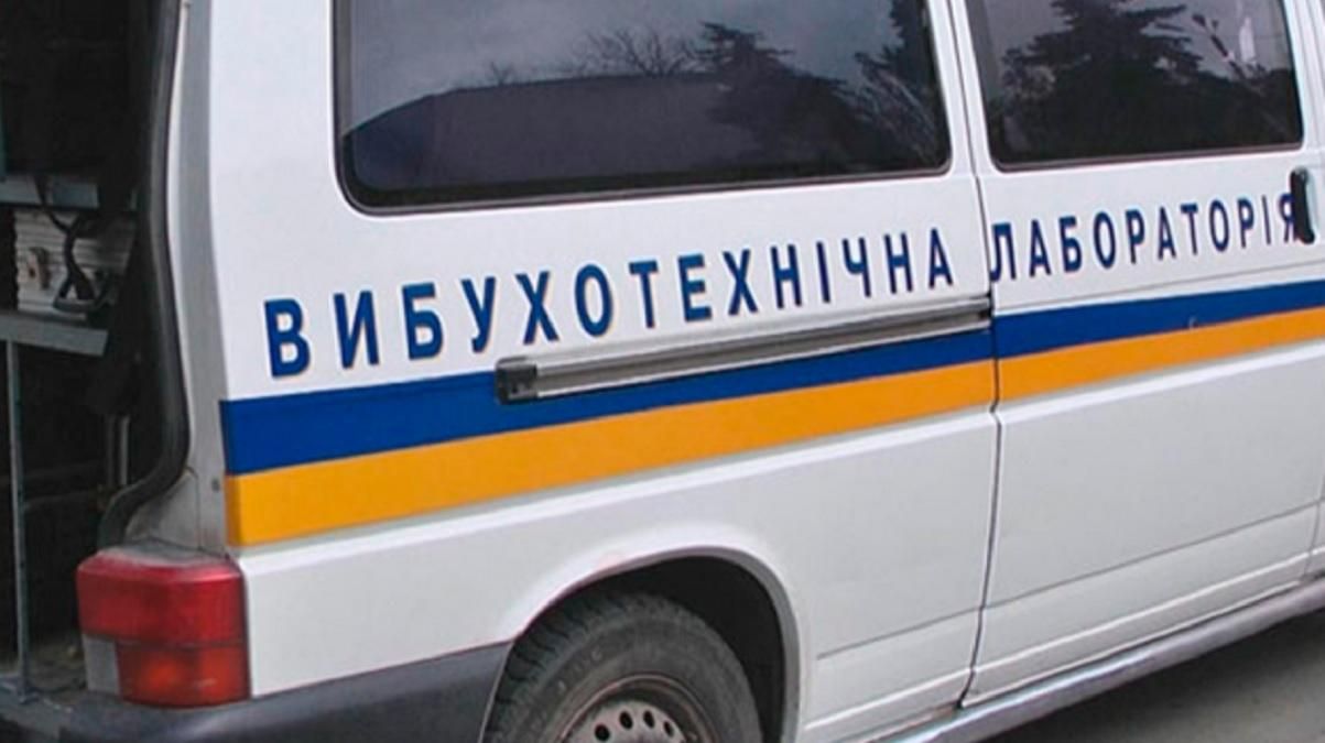 Фейковое заминирование в Харькове: полиция эвакуировала почти 2 тысячи человек