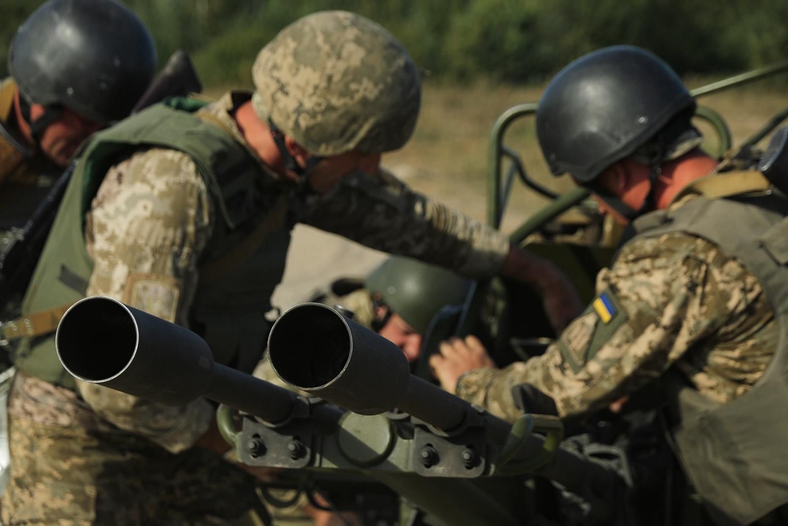 Нападників на український військовий автомобіль знищено