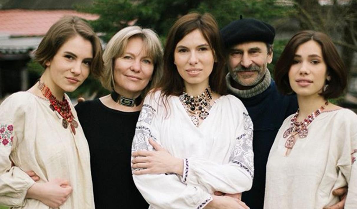 Неймовірні прикраси для жінок: як сім'я Козій зробила хобі успішною справою життя Неймовірні прикраси для жінок: як сім'я Козій зробила хобі успішною справою життя