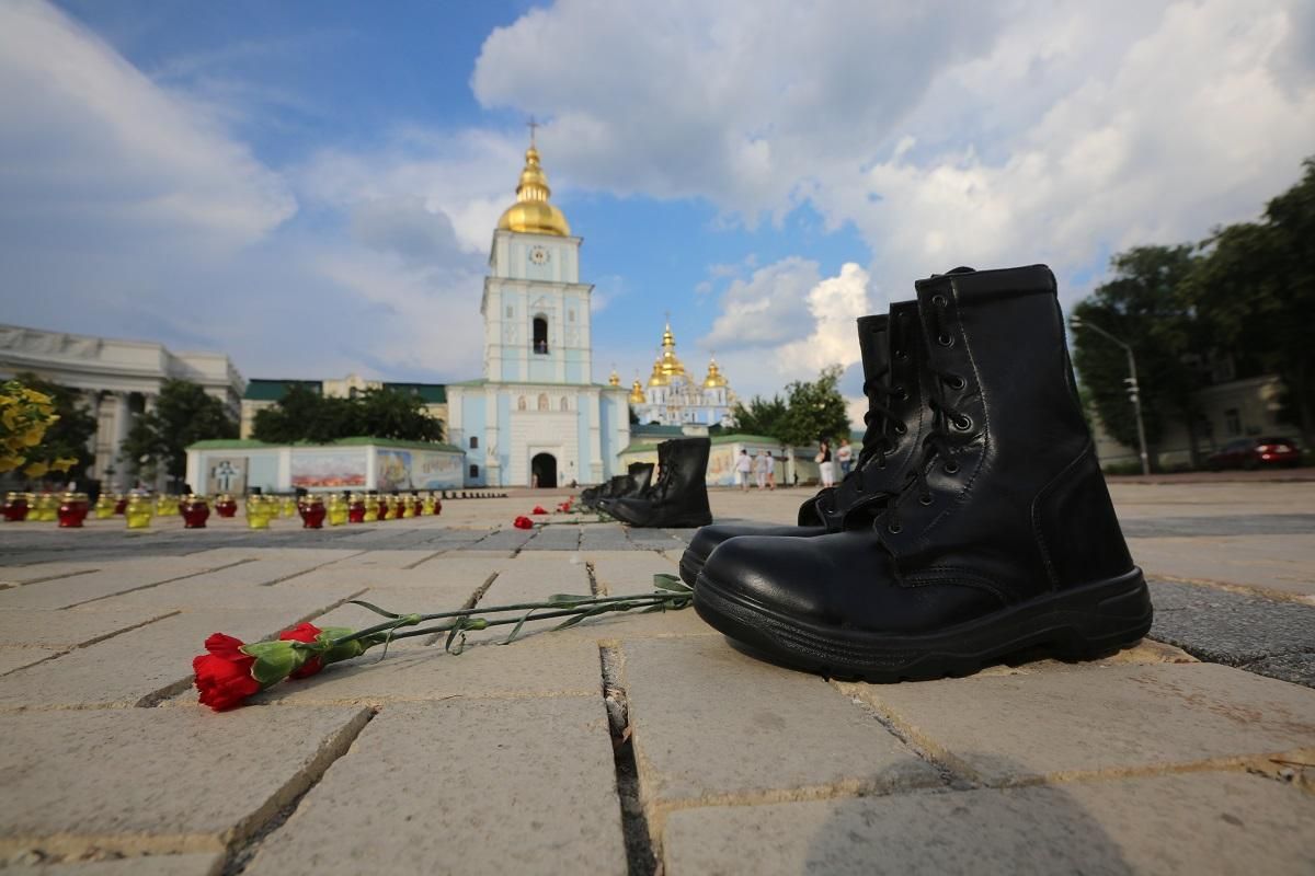 Из-за обстрелов со стороны боевиков погибло два украинских военных