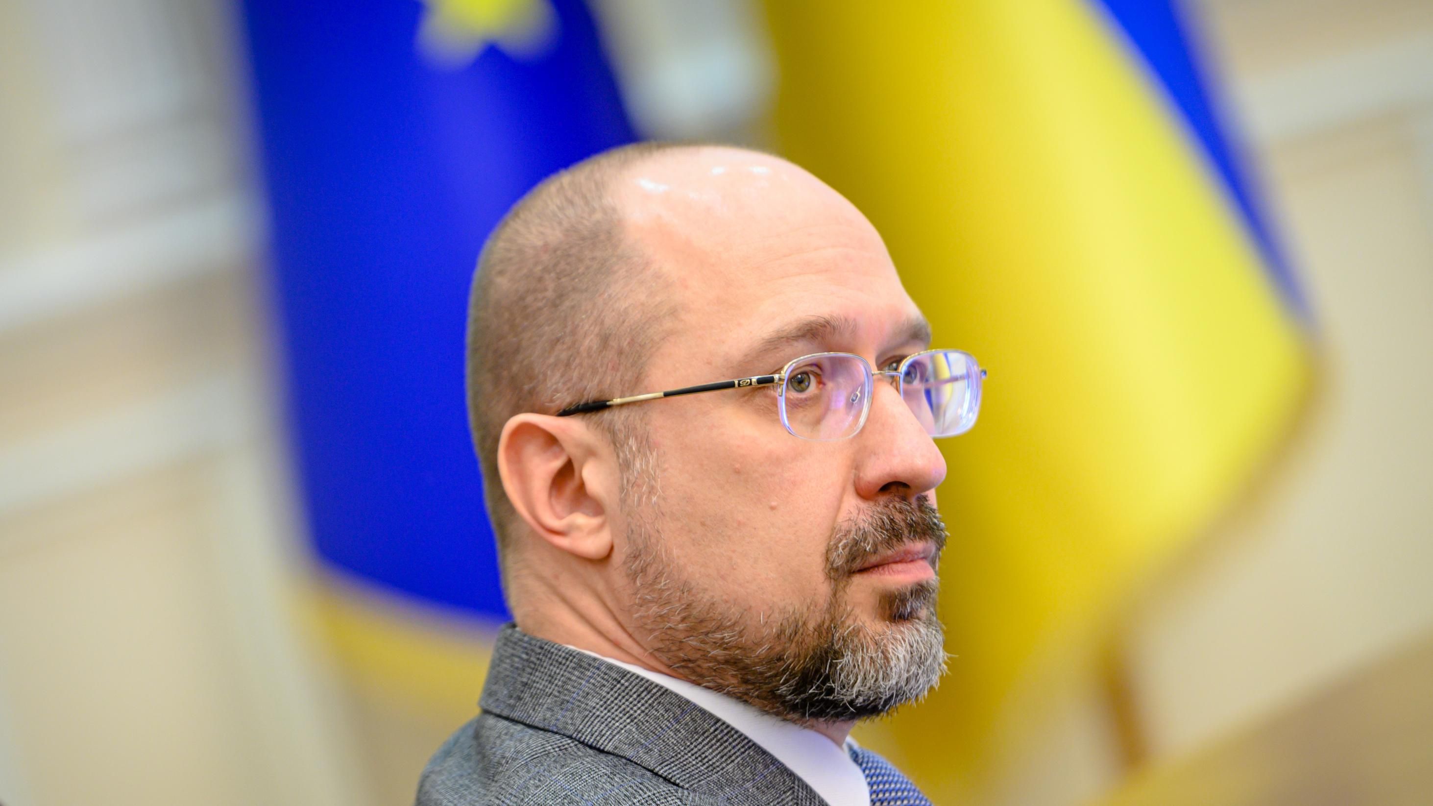 Шмыгаль записал первое видеообращение к украинцам: говорил о коронавирусе Шмыгаль записал первое видеообращение к украинцам: говорил о коронавирусе