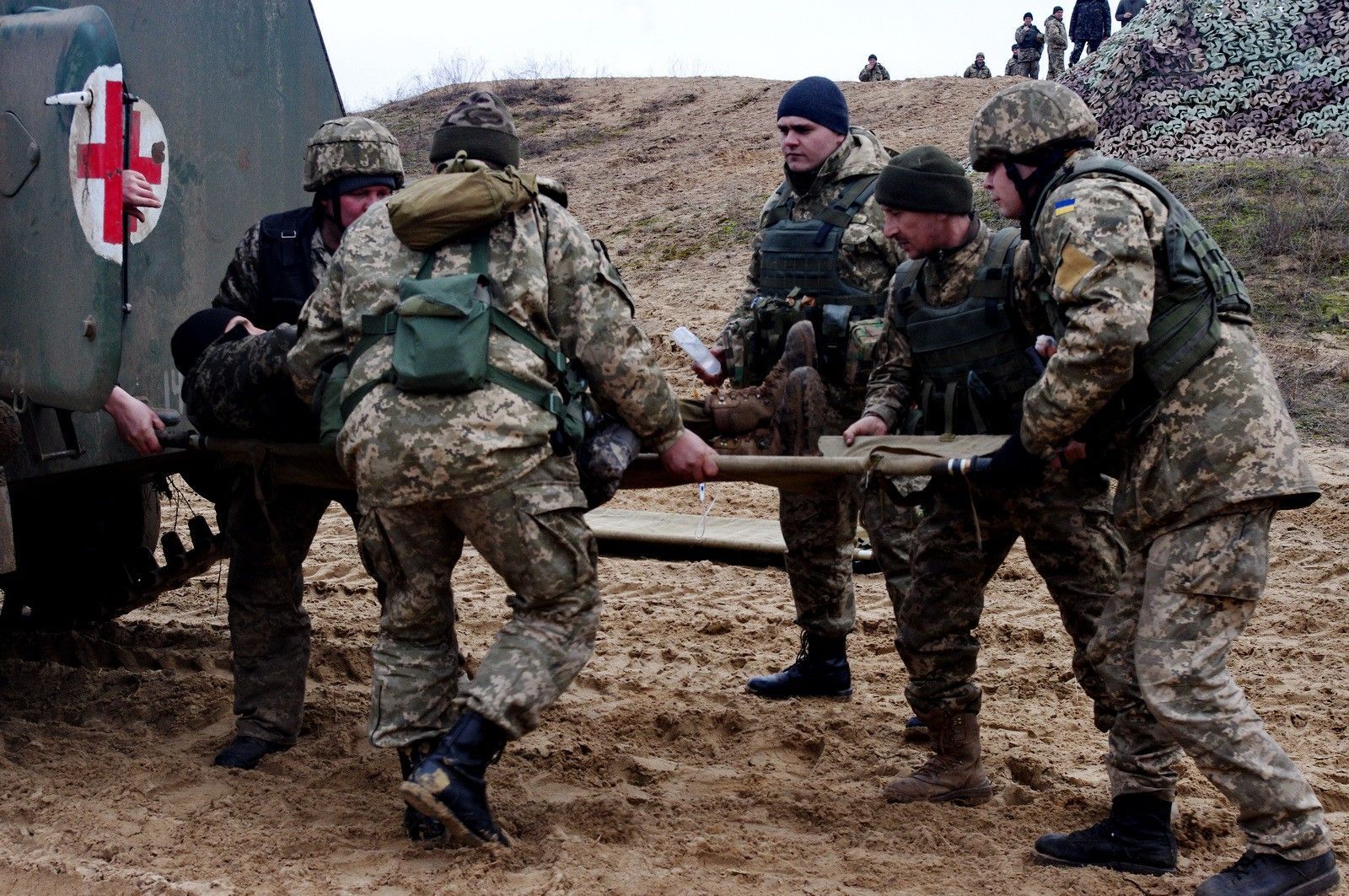 Раненые под Песками военные – в тяжелом состоянии, – медик