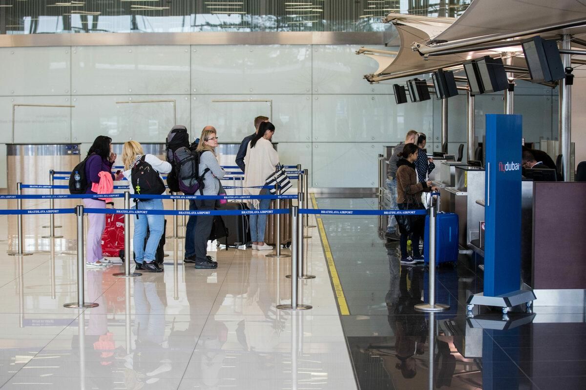 Словакия ограничивает въезд и закрывает международные аэропорты из-за коронавируса: детали