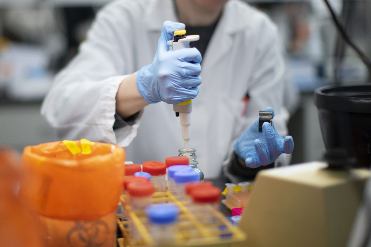 Коронавірус болюче вдарив по бізнесу Коронавірус болюче вдарив по бізнесу