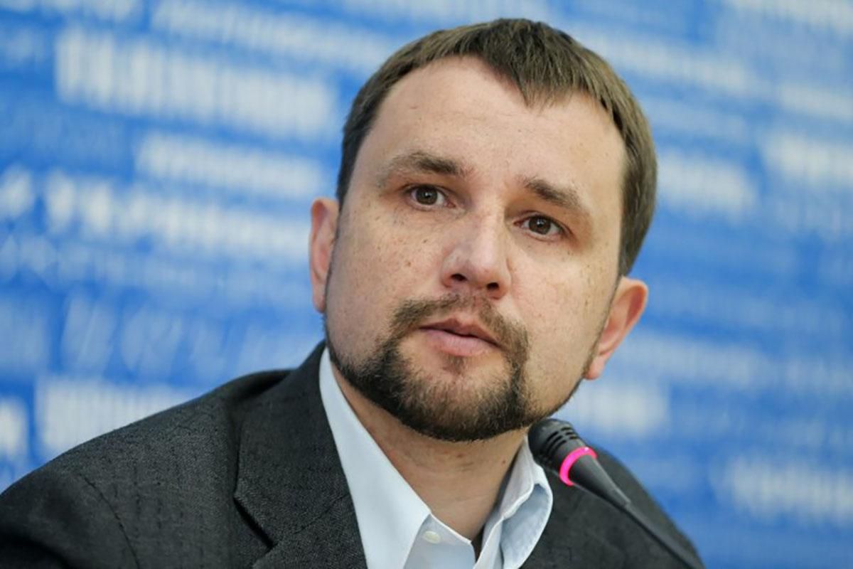 Це державна зрада, – В'ятрович вимагає відкрити кримінальну справу проти Єрмака і Кучми Це державна зрада, – В'ятрович вимагає відкрити кримінальну справу проти Єрмака і Кучми