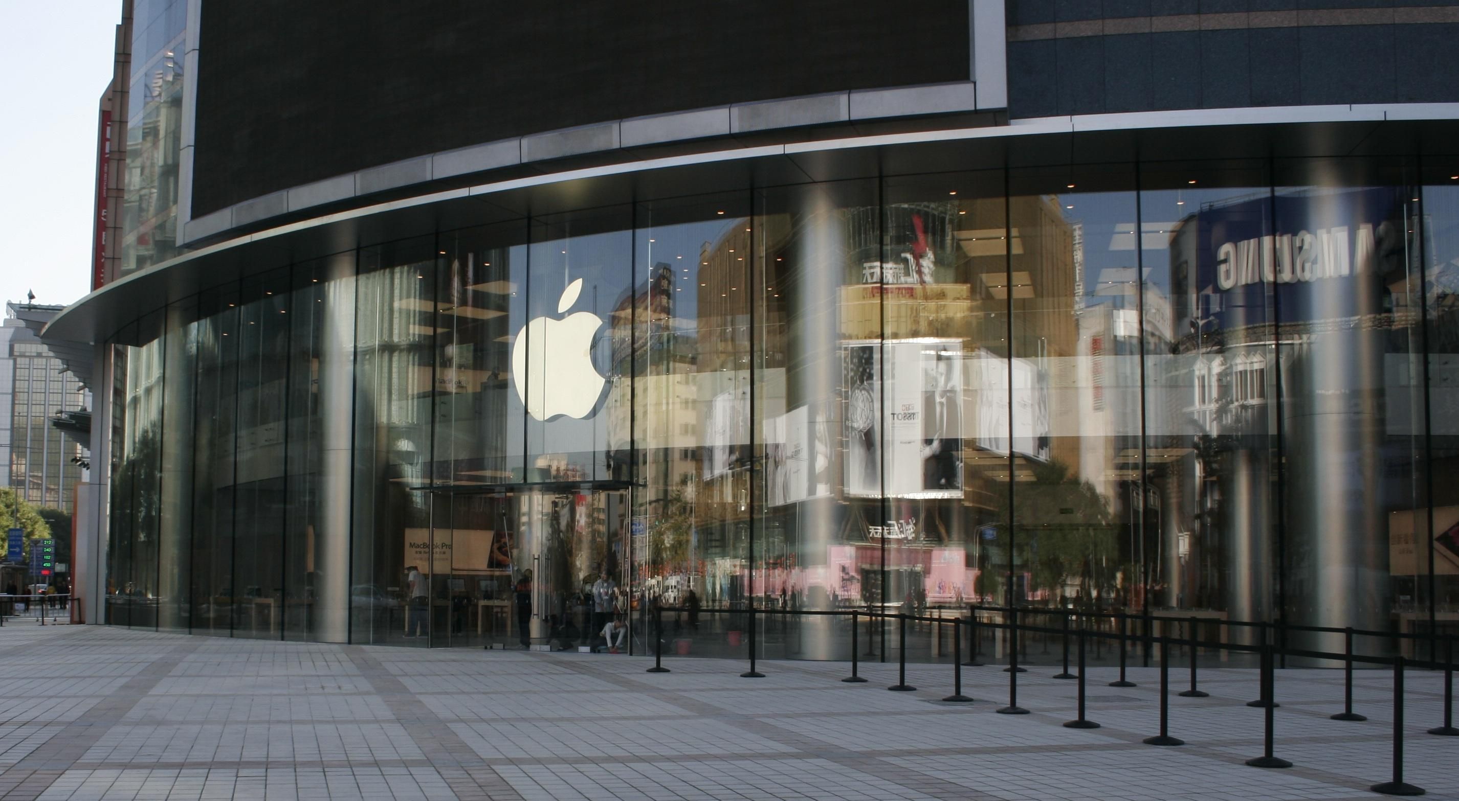Дела налаживаются: Apple снова открыла все магазины в Китае
