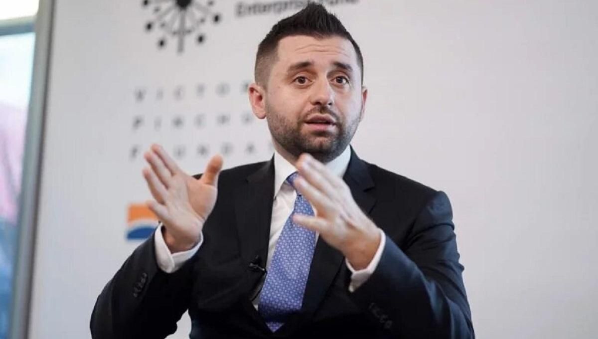 Своєю поїздкою у Москву депутати ОПЗЖ вдалися до цілої низки порушень, – Арахамія Своєю поїздкою у Москву депутати ОПЗЖ вдалися до цілої низки порушень, – Арахамія