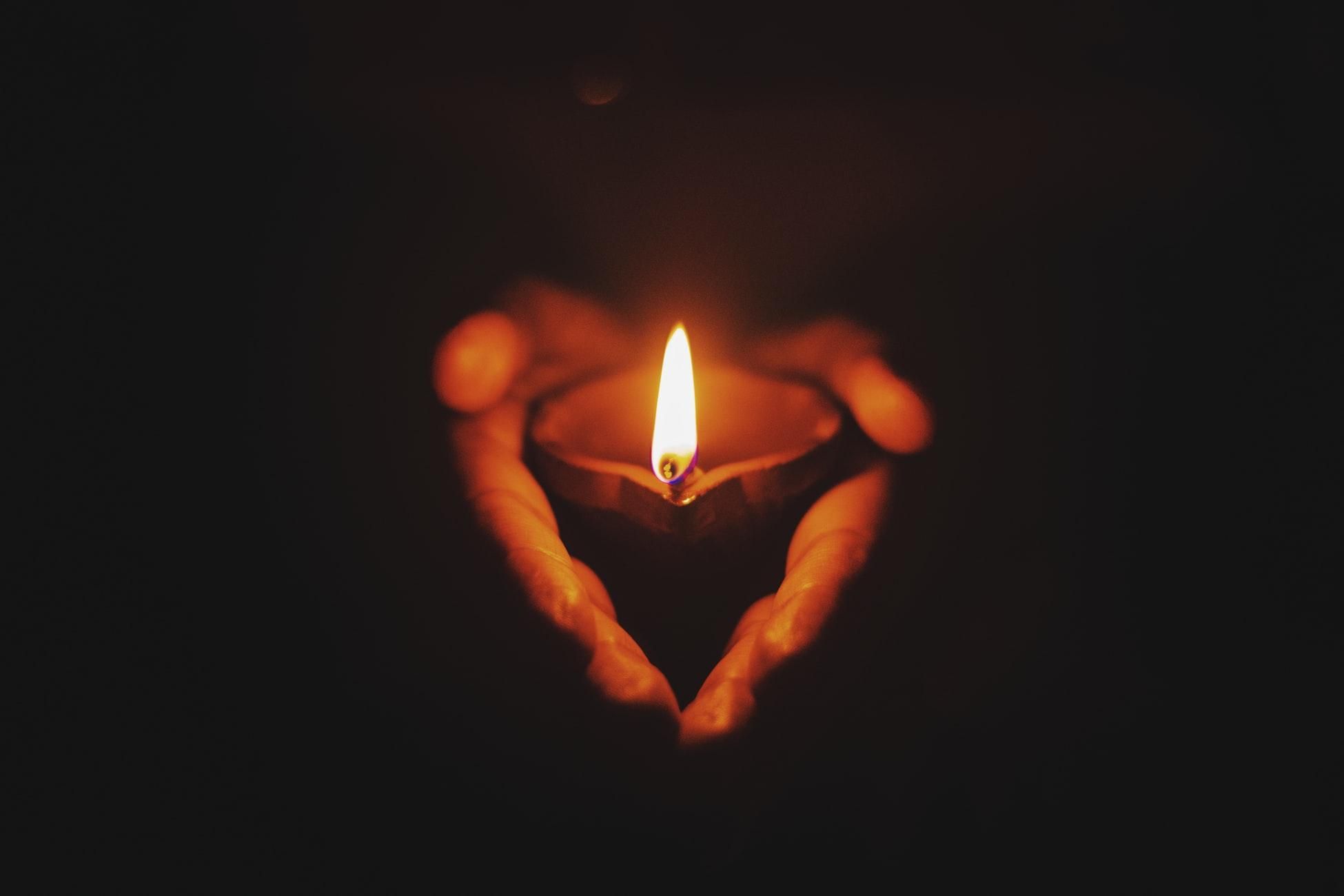 Женщину, которая умерла от коронавируса, хоронили без присутствия родственников